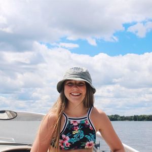 Meet your Posher, Amber